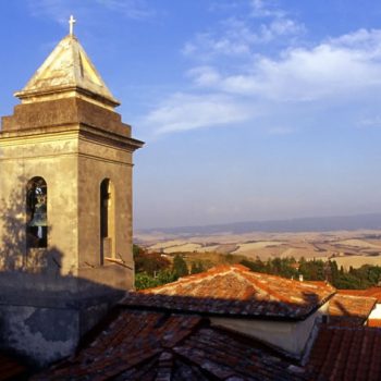 Il-campanile-della-Pieve-di-Colognole